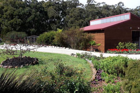 Eagles Roost Farmstay B & B - Australian Directory 6