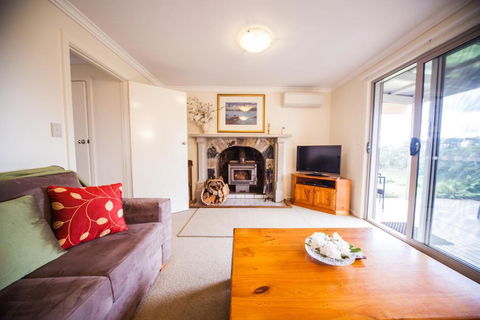 Sunnyside Cottage - Australian Directory 2