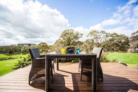 Sunnyside Cottage - Australian Directory 4