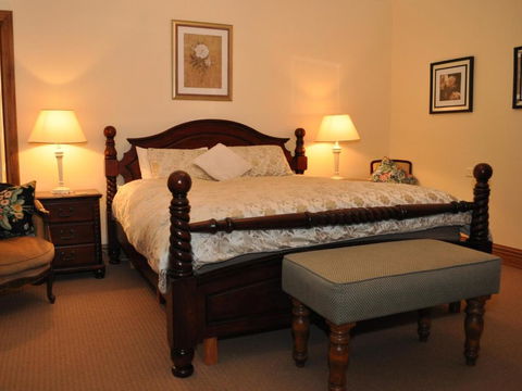 Apartments On Fiedler - Australian Directory 2