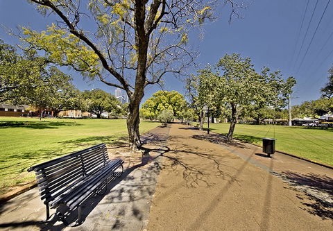 MyOZexp Palmerston Lodge - Australian Directory 3