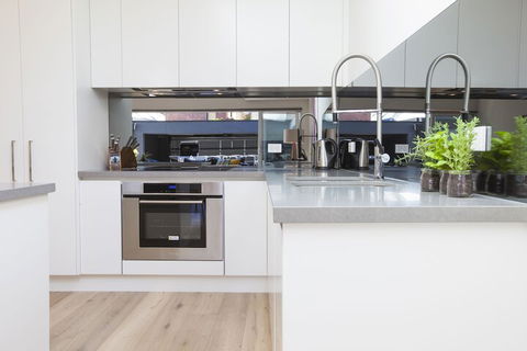 Boutique Stays Contempo - Australian Directory 4