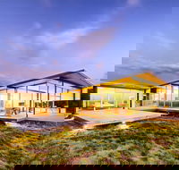 Cloudy Bay Beach House - Australian Directory