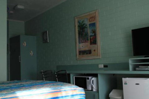Inverloch Motel - Australian Directory 4