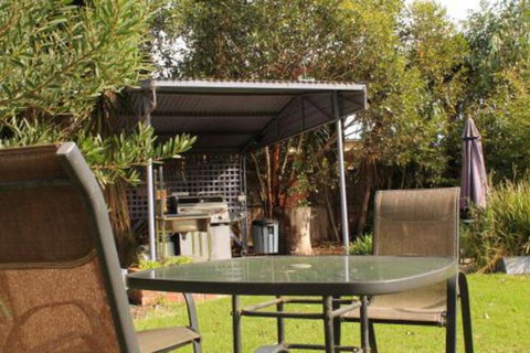 Inverloch Motel - Australian Directory 2