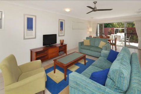 Coolum Villas - Australian Directory 4