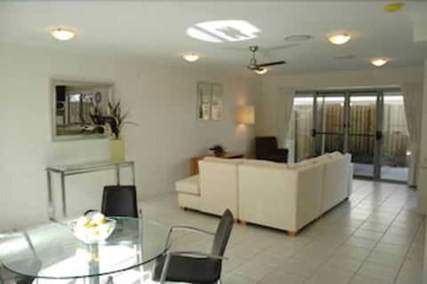 Coolum Villas - Australian Directory 2