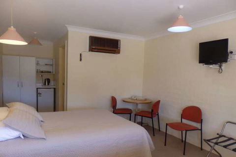 Motel Royal Tara - Australian Directory 3