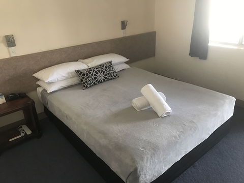 Nanango Star Motel - Australian Directory 6
