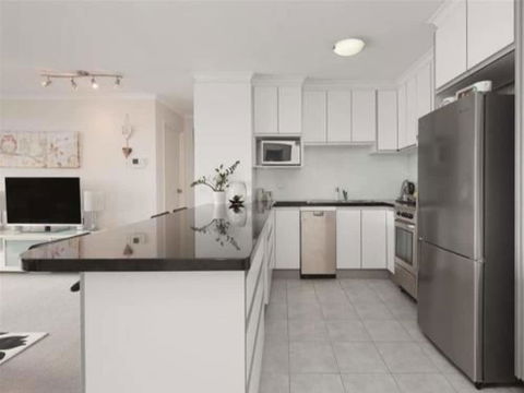 River Plaza Apartments - Australian Directory 4
