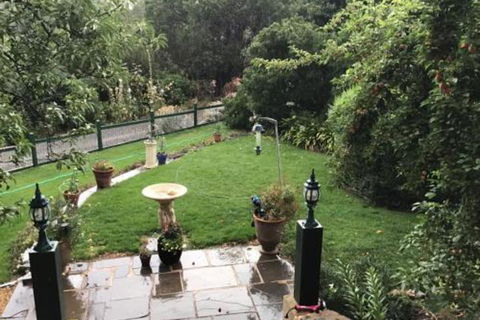The Olde Devonshire House - Australian Directory 5