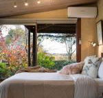 Italian Hill Garden Villa - Australian Directory