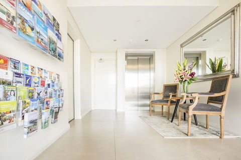 Zappeion Apartments - Australian Directory 3