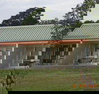 Rothbury Escape - Australian Directory