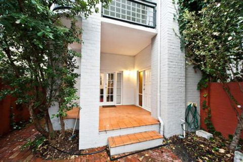 Townhouses By Uwa 1 - Australian Directory 2