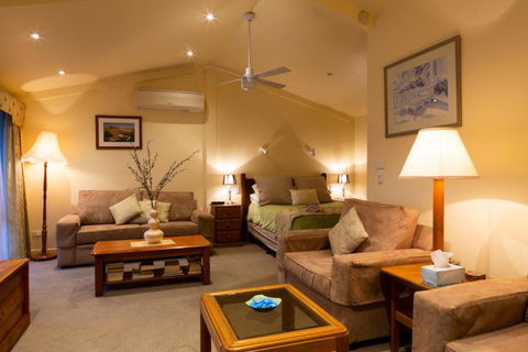 Courtsidecottage Bed & Breakfast - Australian Directory 4
