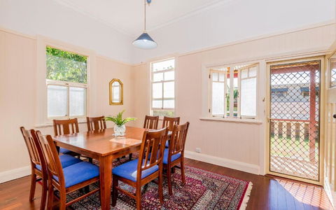 Ithaca - Australian Directory 2