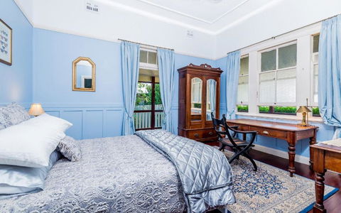 Ithaca - Australian Directory 3