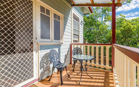 Ithaca - Australian Directory 1