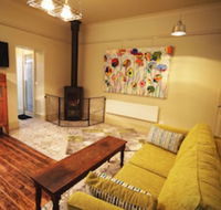 Latrobe Art Apartments - Australian Directory