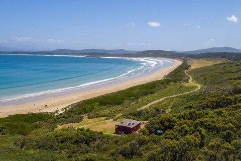 Cloudy Bay Cabin - Australian Directory 1