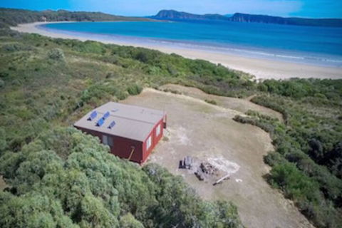 Cloudy Bay Cabin - Australian Directory 0