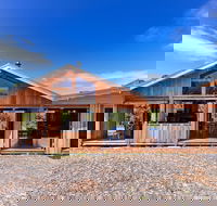 Bruny Island Lodge - Australian Directory