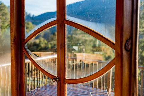 The Roundhouse - Australian Directory 3