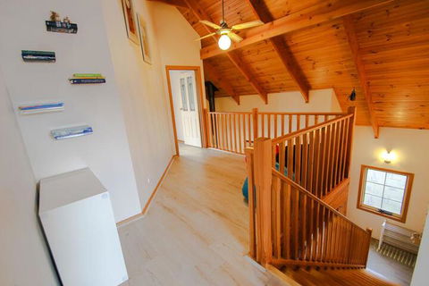Halinka Lodge - Australian Directory 2