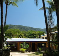 Clifton Beach House - Australian Directory