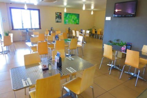 Forrest Beach Hotel - Australian Directory 6