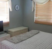 Palm Cove Rainforest Cottage - Australian Directory