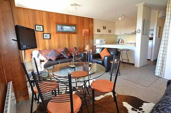 Hotham 1750 4 - Australian Directory 0