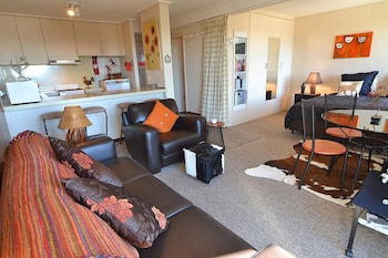 Hotham 1750 4 - Australian Directory 2
