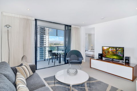 The Oracle Resort Broadbeach - GCLR - Australian Directory 2