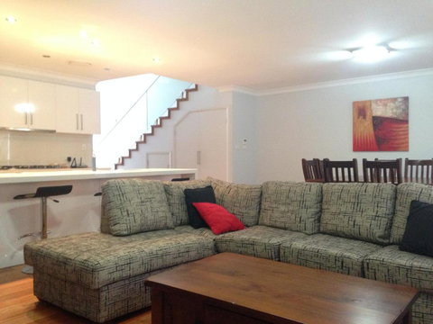 Griffith Prestige Apartments - Australian Directory 2