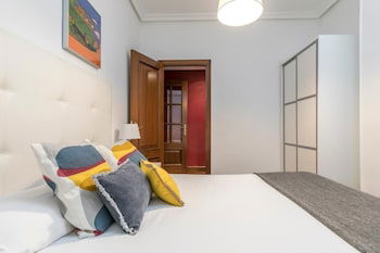 Bondi Family Escape - Australian Directory 5