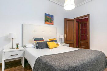 Bondi Family Escape - Australian Directory 6