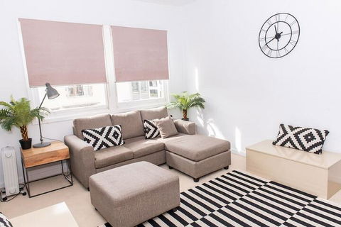Bondi Beach Gorgeous Apartment H323 - Australian Directory 3