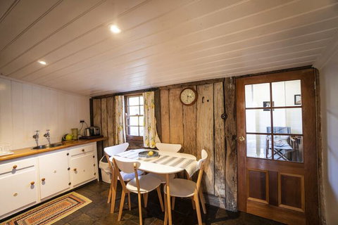 Camerons Cottage - Australian Directory 3