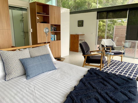 Eaglehawk Pavilions - Australian Directory 4