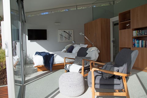 Eaglehawk Pavilions - Australian Directory 3