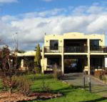 Chateau Bass - Australian Directory
