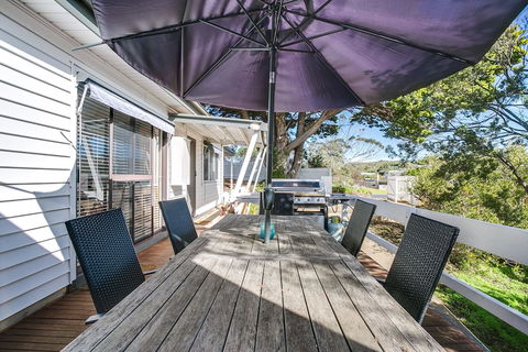 Bay Cottage - Australian Directory 6