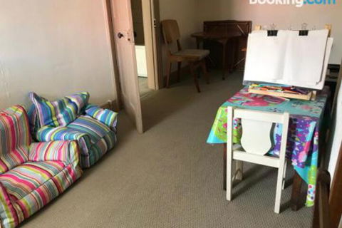Eliza Cottage - Australian Directory 7