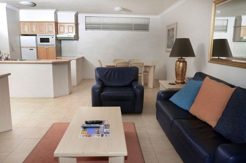 Anglesea Beachfront Court Holiday Units - Australian Directory 6