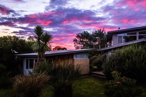 Eagle Peaks At Freycinet - Australian Directory 1