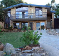 Alpine Apartment Great location with views of Lake Jindabyne - Australian Directory
