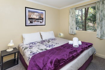Max's Place 3 - Australian Directory 0