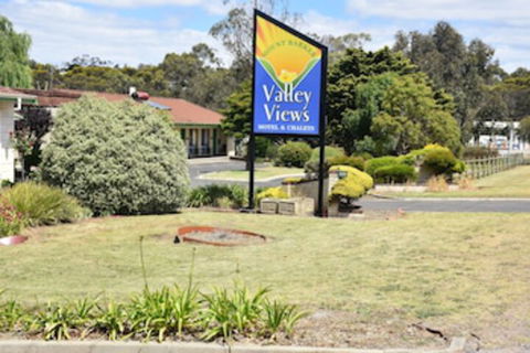 Valley Views Motel & Chalets - Australian Directory 0